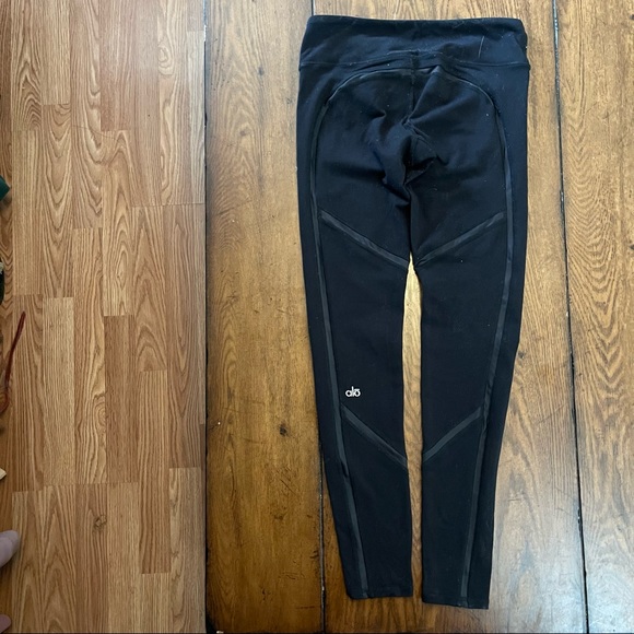 ALO Yoga Black Ribbon Leggings - Picture 2 of 5